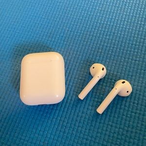 Apple AirPods